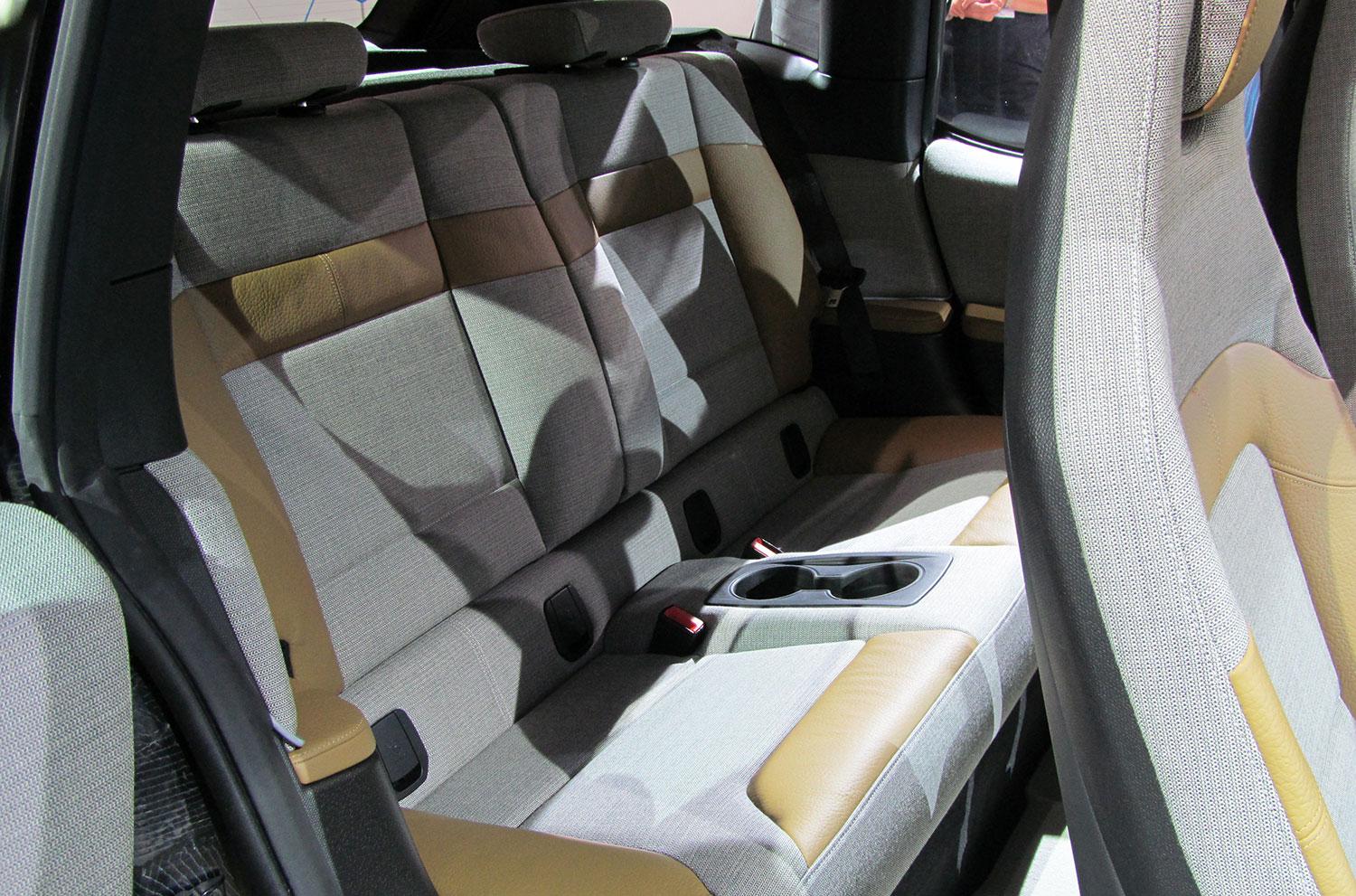 2014-BMW-i3-Reveal-interior-rear