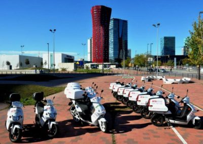 eCooltra electrifica el reparto en Barcelona con sus motos eléctricas