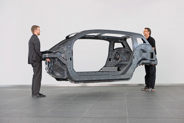 bmw-i3-might-be-cheaper-to-live-with-due-to-carbon-fiber-construction-73054_1