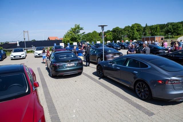 Tesla_supercargador_Dinamarca