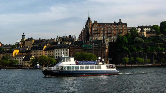 sweden-movitz-electric-ferry-supercharged-4