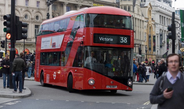 London-hybrid-buses-