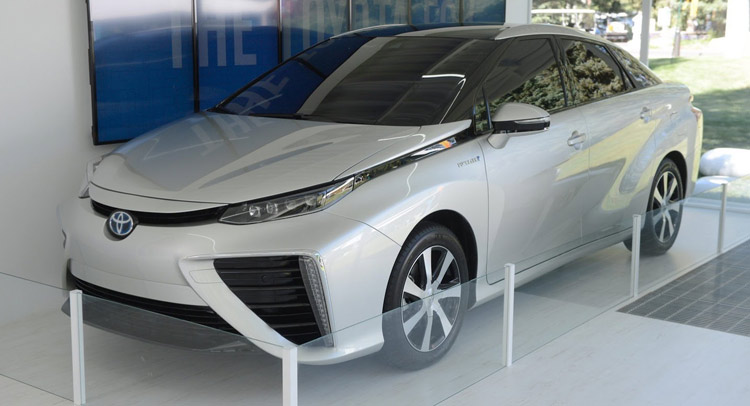 Toyota-FCV-0