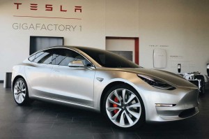 Tesla-Model-3-at-Gigafactory-1