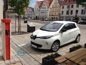Renault_Zoe_charging-22kw
