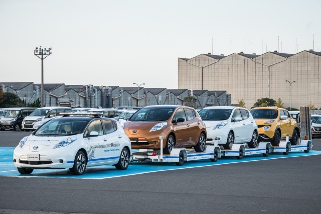 Nissan driverless towing system at Oppama Plant
