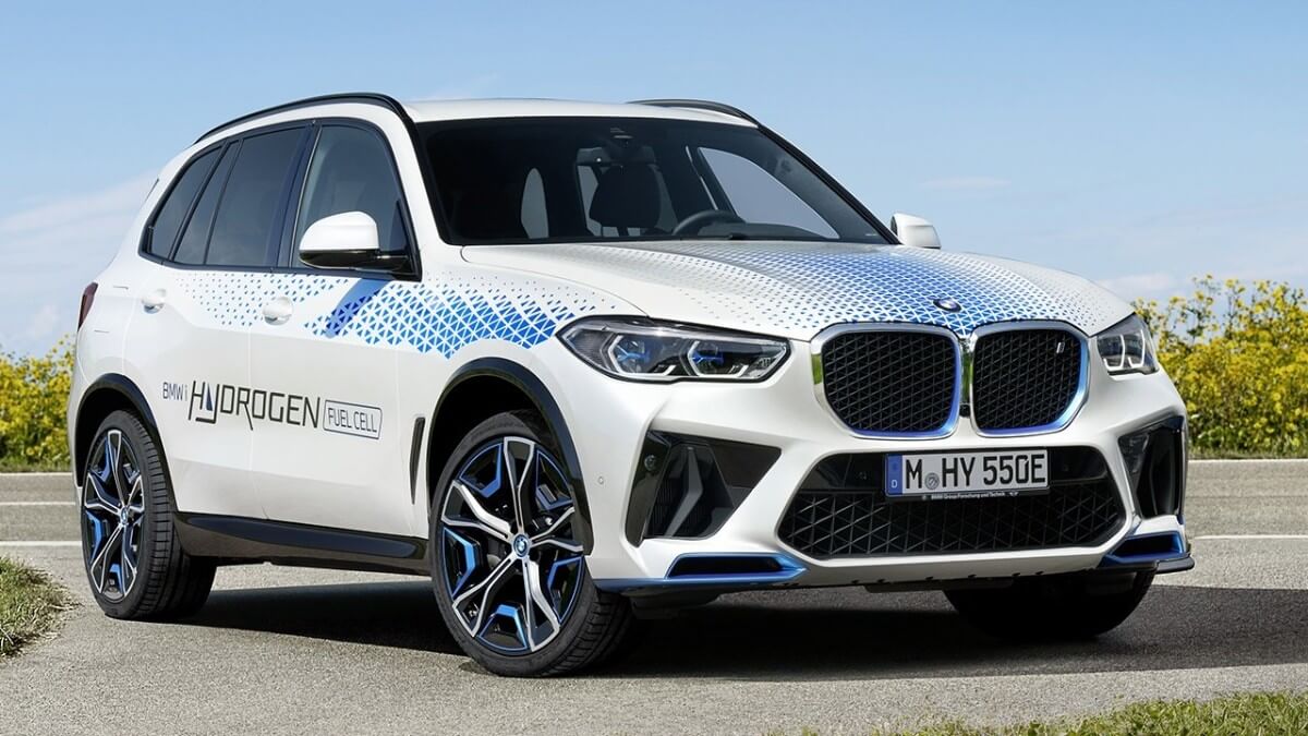 BMW-iX5-Hydrogen-1.jpg