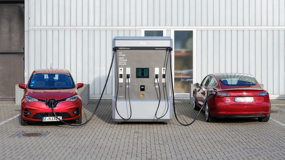 En Alemania puedes recargar un coche eléctrico con bioetanol, ¿sale a cuenta?