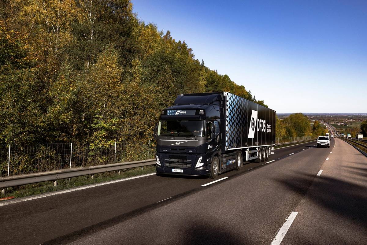 Volvo recibe un pedido de la empresa de logística DFDS de 100 camiones eléctricos